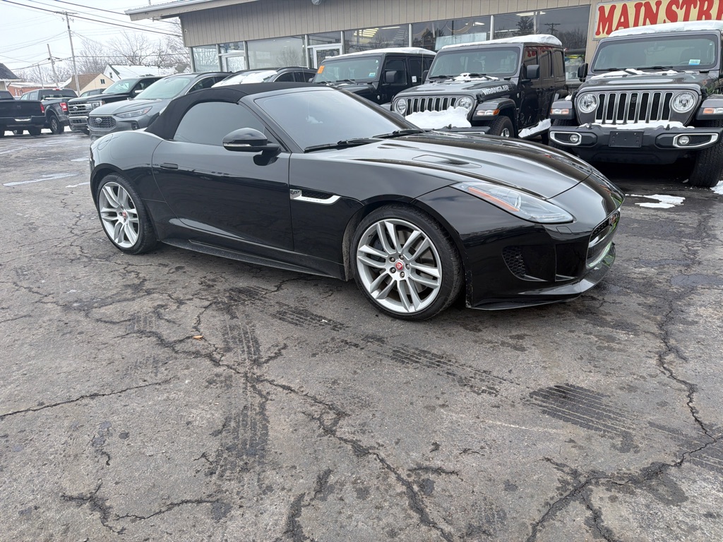 2016 Jaguar F-Type R