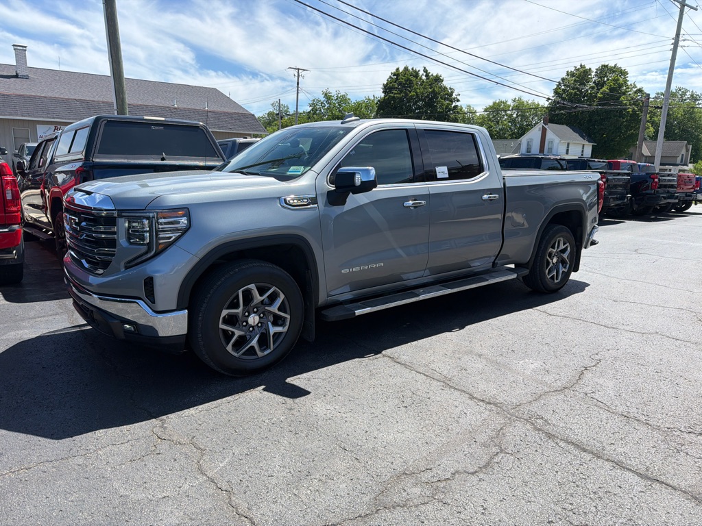 2024 GMC Sierra 1500 SLT
