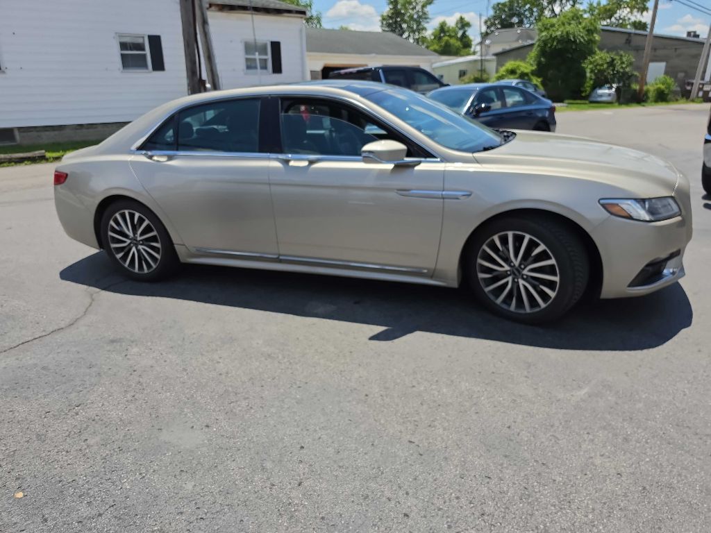 2017 Lincoln Continental Select