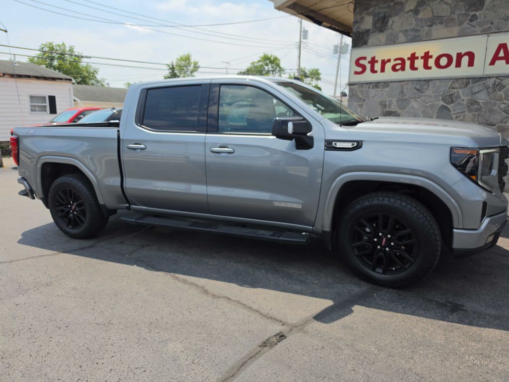 2025 GMC Sierra 1500 Elevation