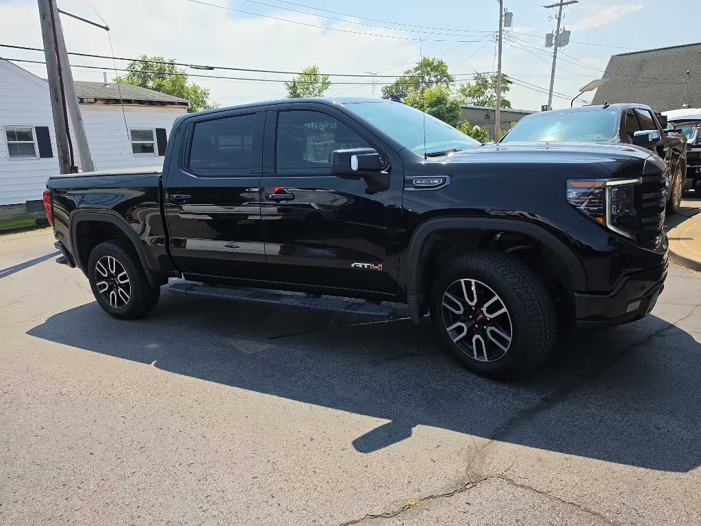 2024 GMC Sierra 1500 AT4