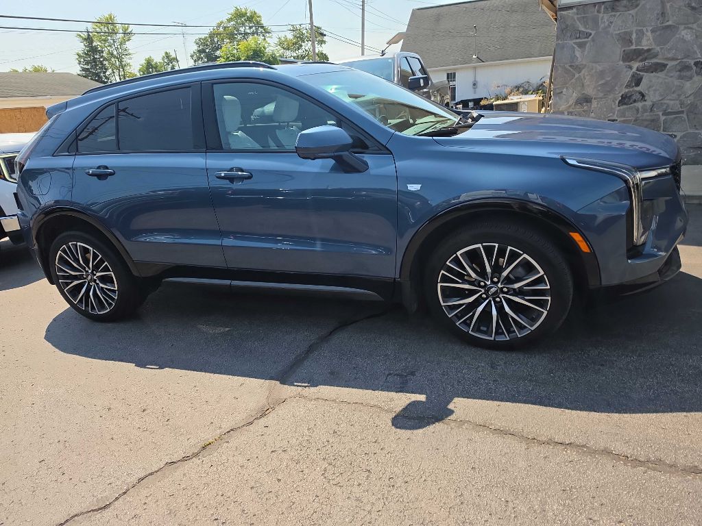 2025 Cadillac XT4 Sport