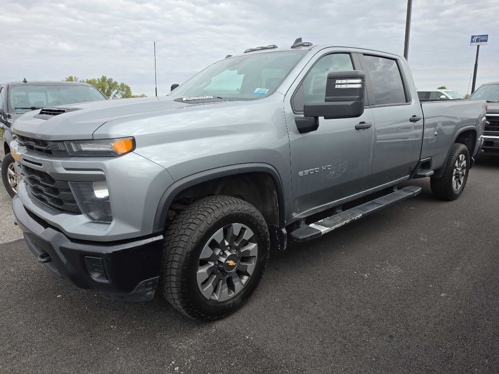 2024 Chevy Silverado 2500 Custom